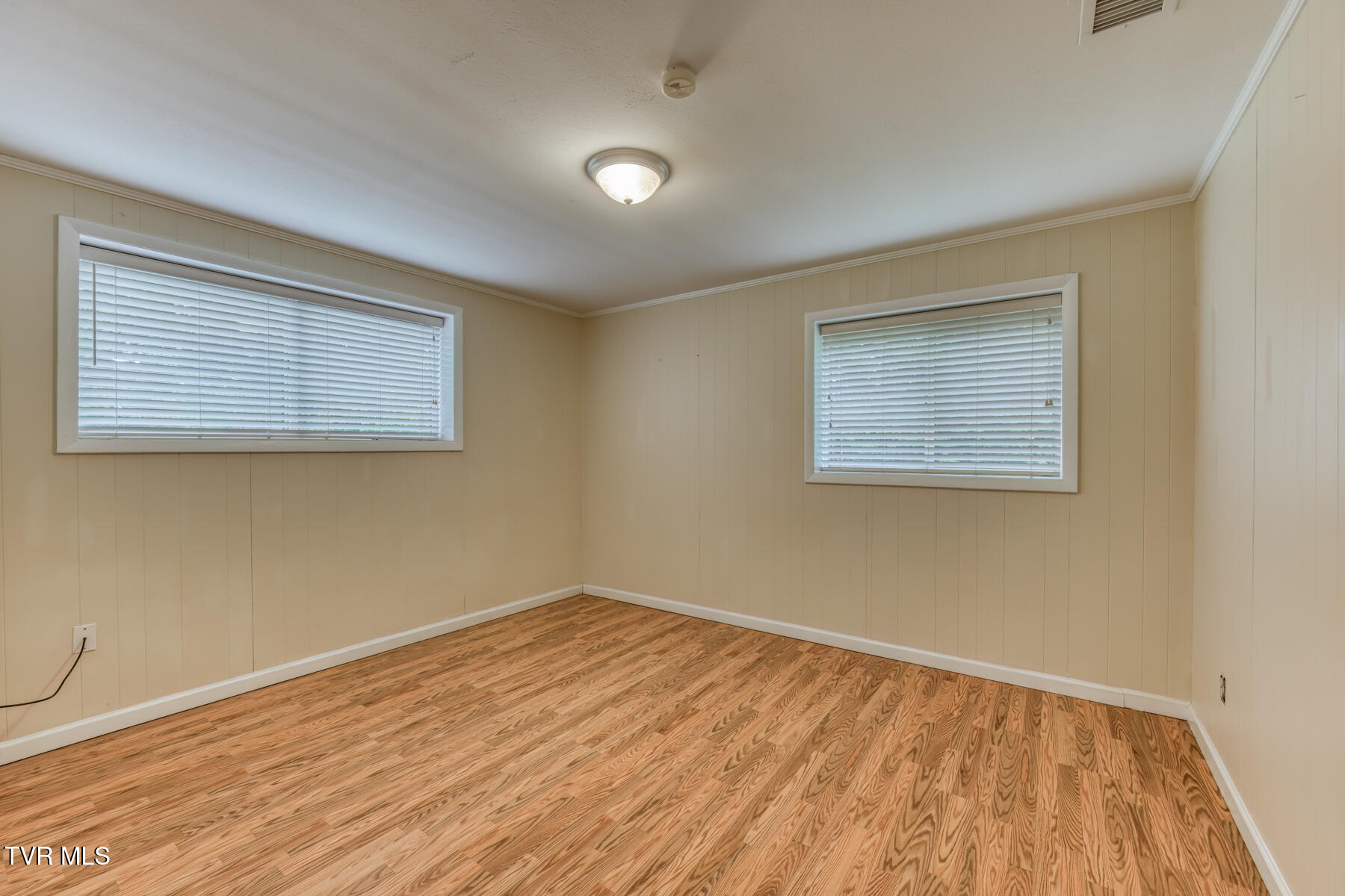 2233 Pendragon Road Kingsport, TN 37660 - Photo 36 of 64 2233 Pendragon Rd-39