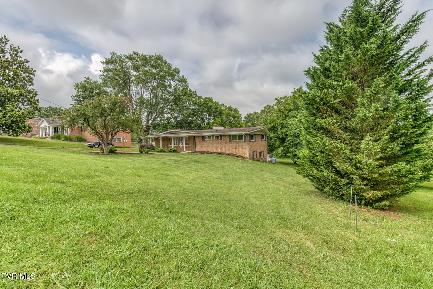 2233 Pendragon Road Kingsport, TN 37660 - Photo 49 of 64 2233 Pendragon Rd-52