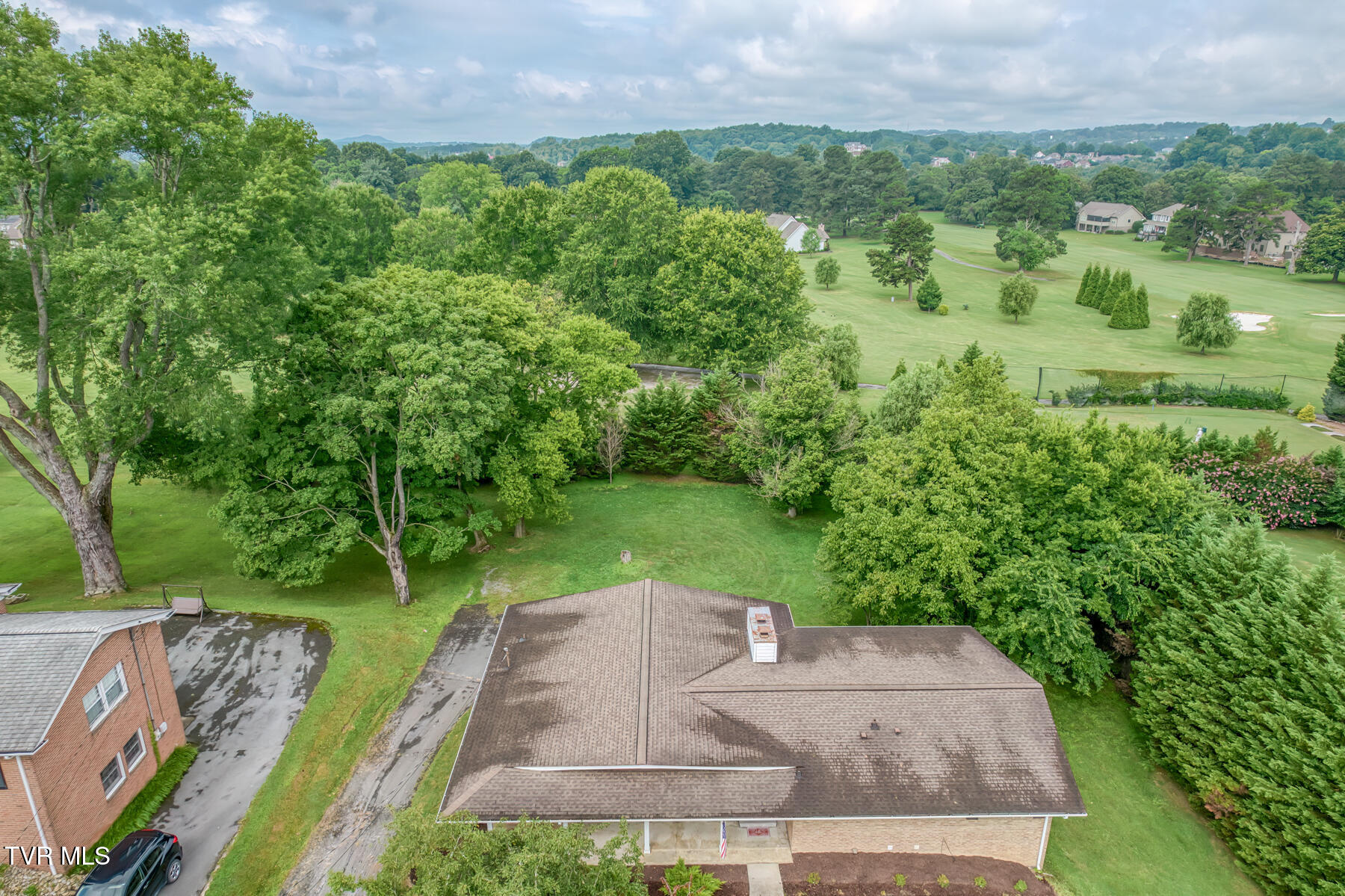 2233 Pendragon Road Kingsport, TN 37660 - Photo 59 of 64 2233 Pendragon Rd-4