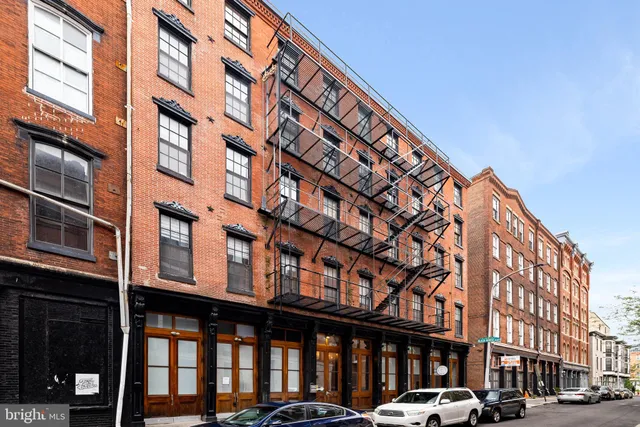 $2,200,000 | 20 Letitia Street, Unit 5B, Philadelphia, PA 19106