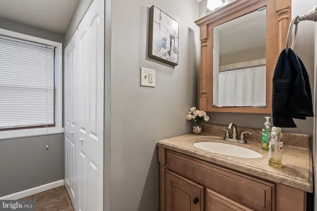 $449,900 | 315 Laurel Avenue, Williamstown, NJ 08094