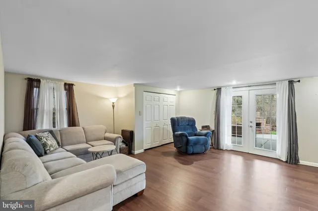 $449,900 | 315 Laurel Avenue, Williamstown, NJ 08094