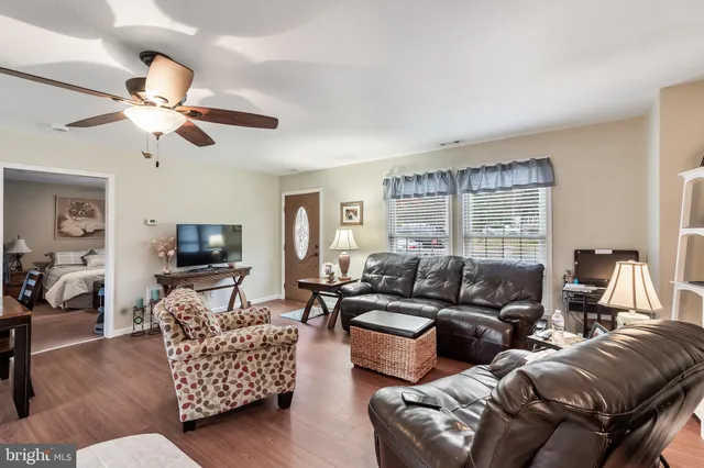 $449,900 | 315 Laurel Avenue, Williamstown, NJ 08094