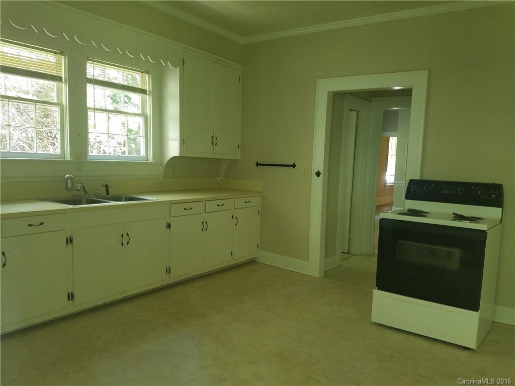 474-476 Spring Street Southwest Concord, NC 28025 - Photo 6 of 10 Gallery Image 6
