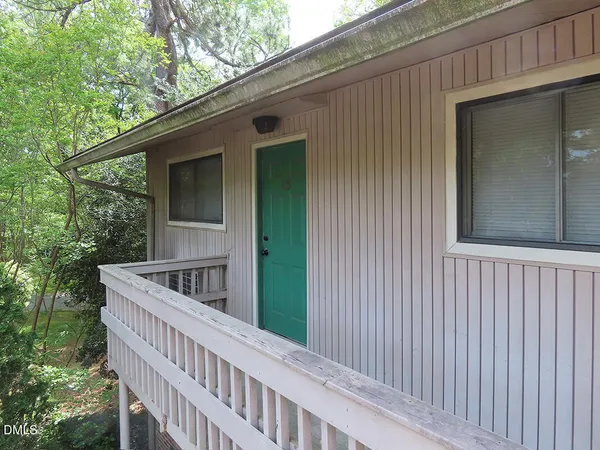 $1,395 | 1 Shepherd Lane, Unit C5, Chapel Hill, NC 27514