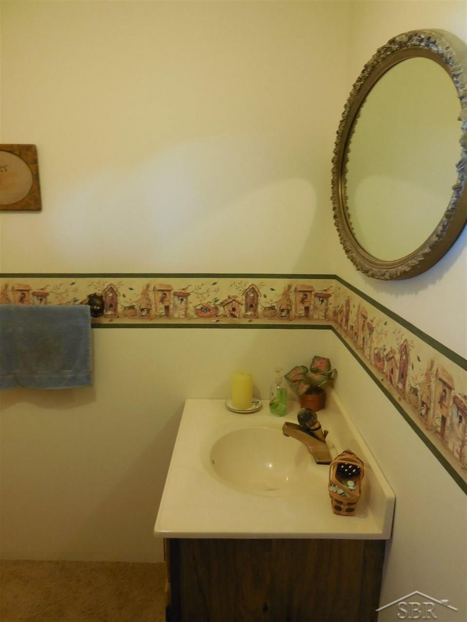 8212 Ohern Road Saginaw, MI 48609 - Photo 21 of 50 31366493-20.JPG