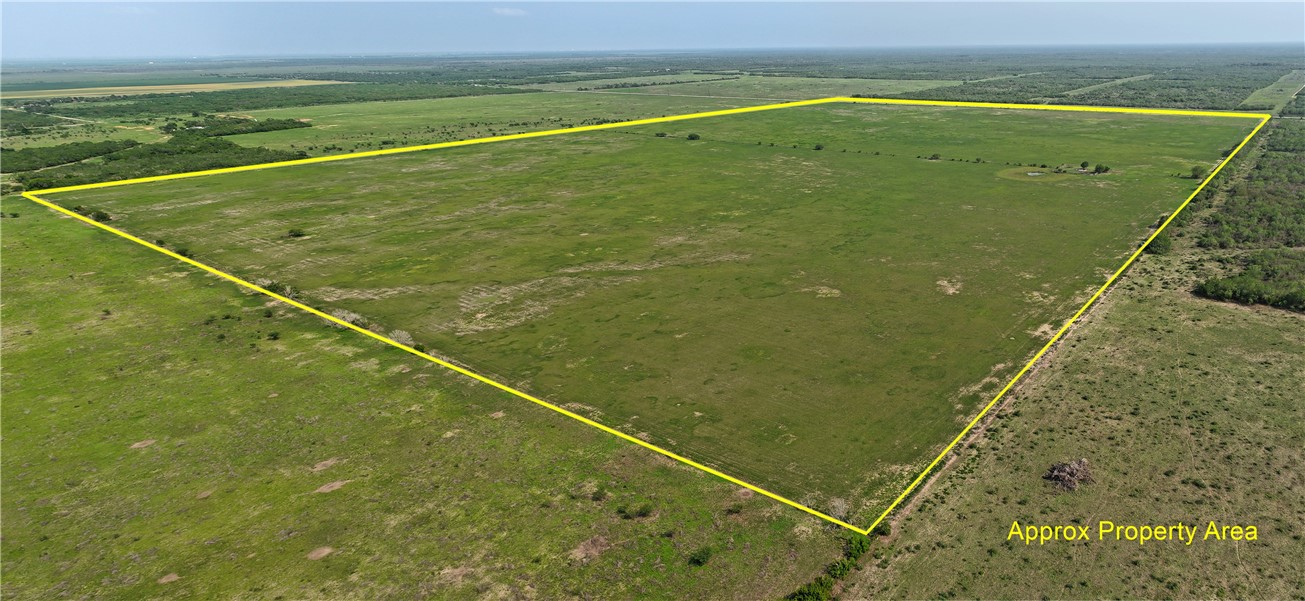 0 Fm 1352 Alice, TX 78332 - Photo 7 of 9 a view of a tennis court