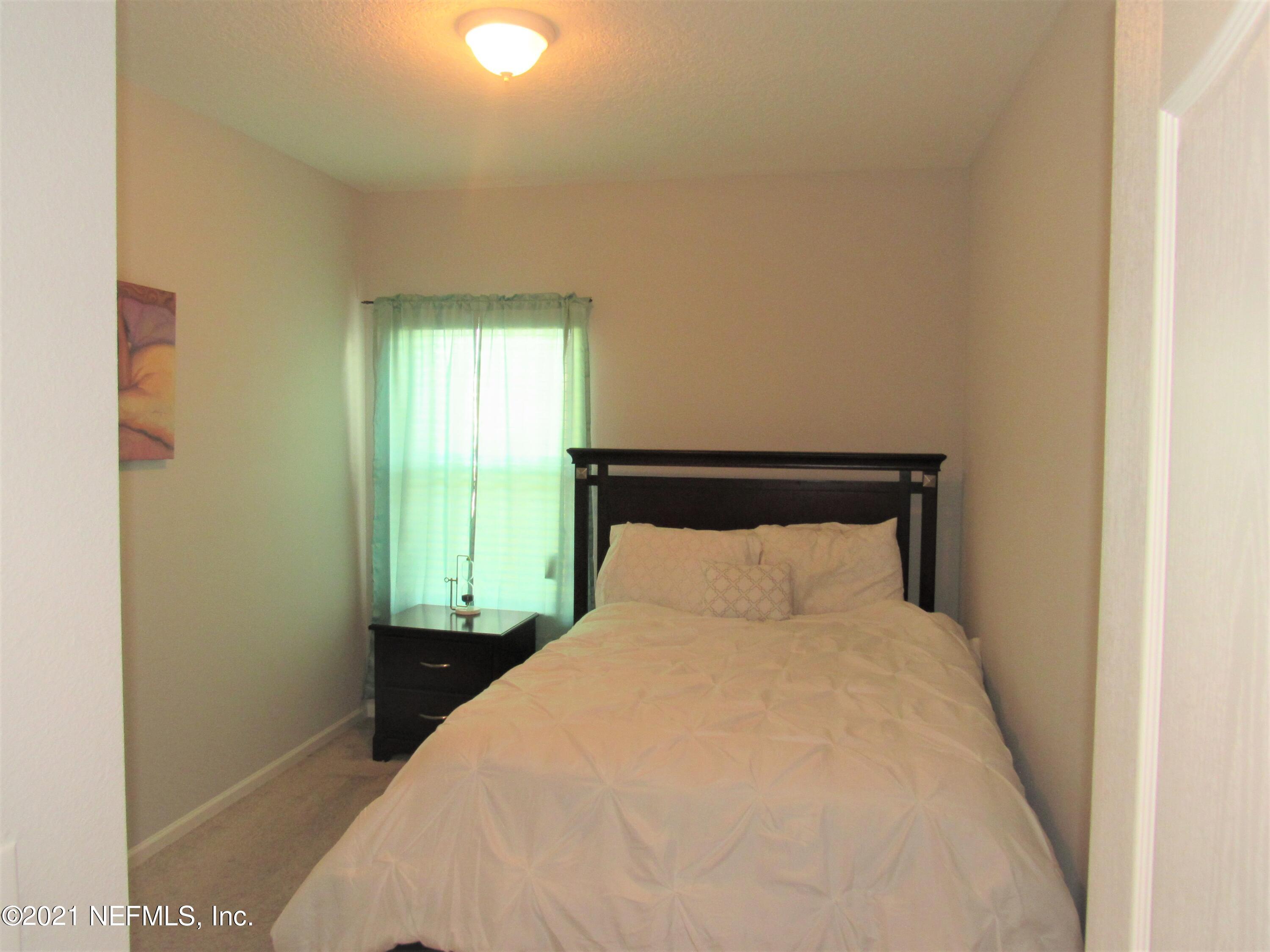 15930 Tisons Bluff Road Jacksonville, FL 32218 - Photo 17 of 39 Downstairs guest room