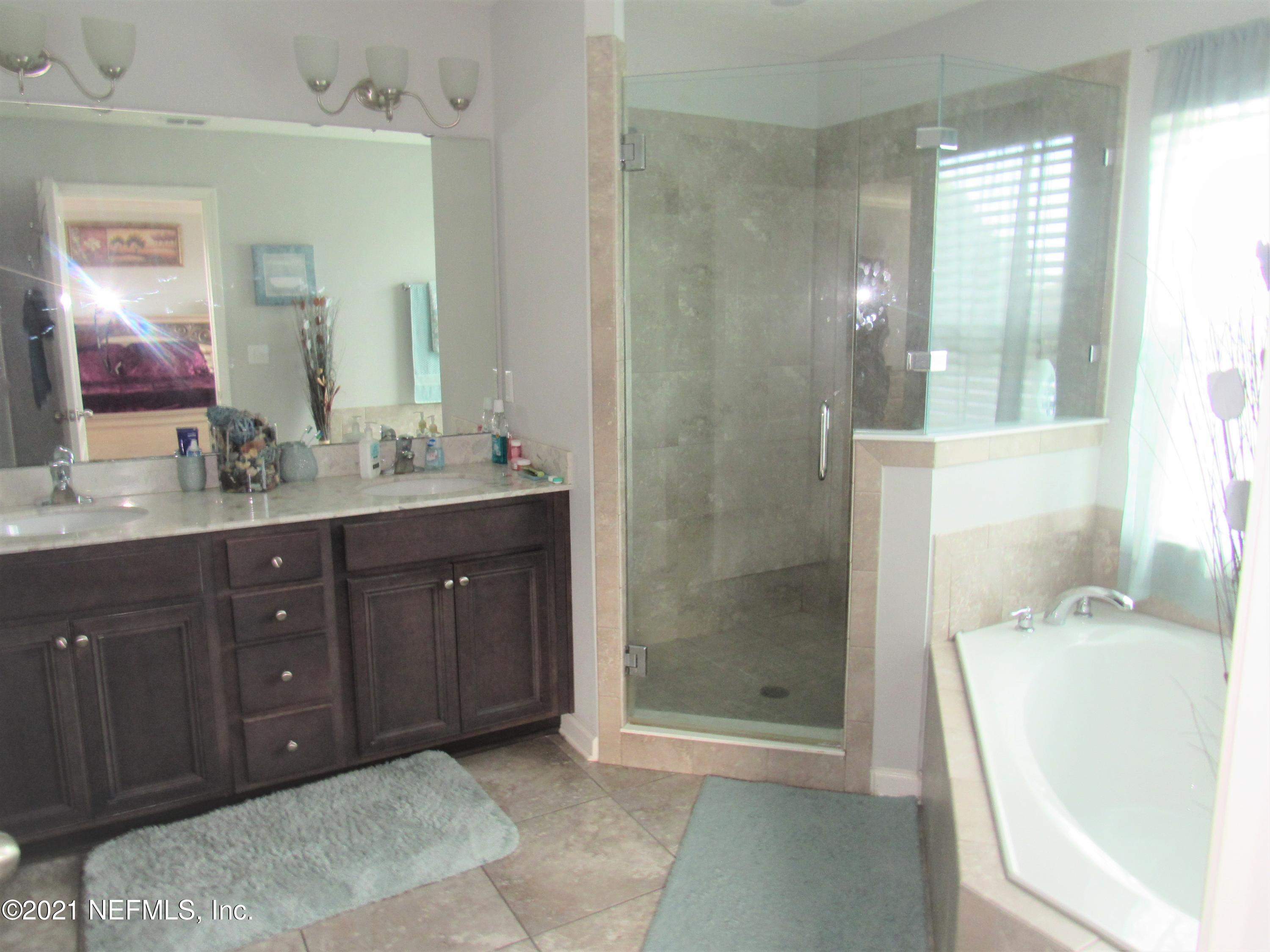 15930 Tisons Bluff Road Jacksonville, FL 32218 - Photo 24 of 39 Master bath 1