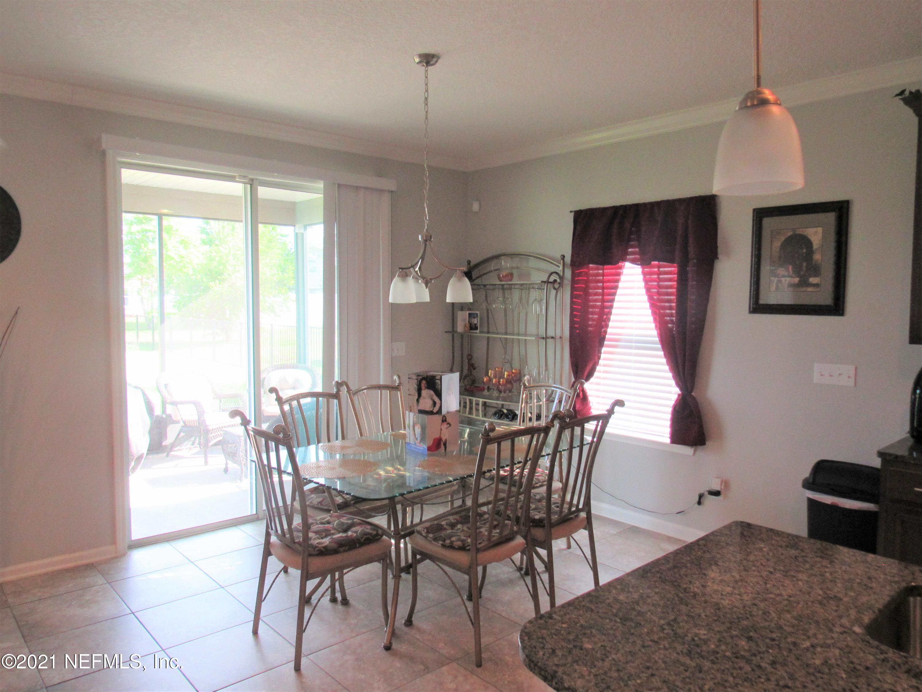 15930 Tisons Bluff Road Jacksonville, FL 32218 - Photo 4 of 39 Dinette area