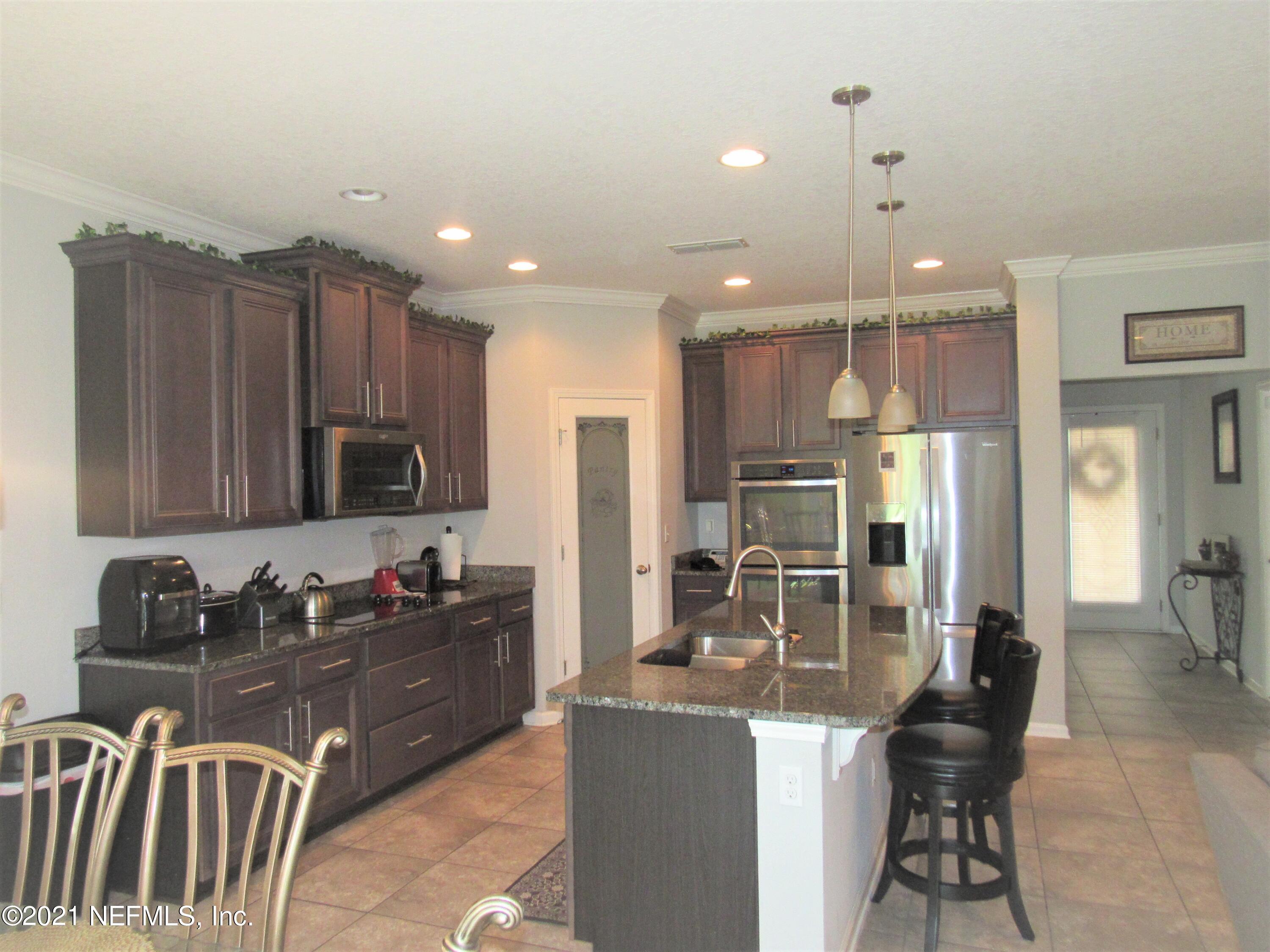 15930 Tisons Bluff Road Jacksonville, FL 32218 - Photo 9 of 39 Kitchen 3
