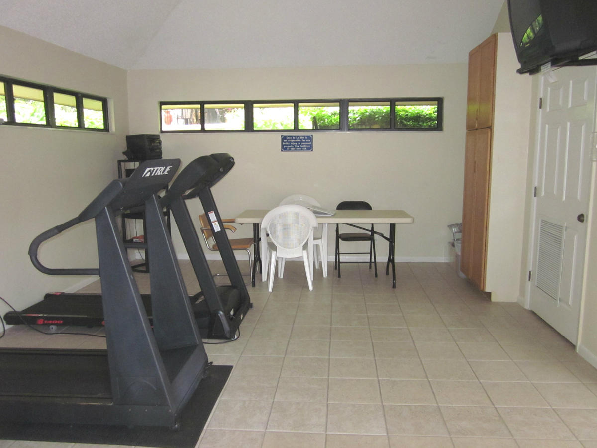 170 Celestial Way, Unit 46 Juno Beach, FL 33408 - Photo 33 of 33 a dining room with furniture and window