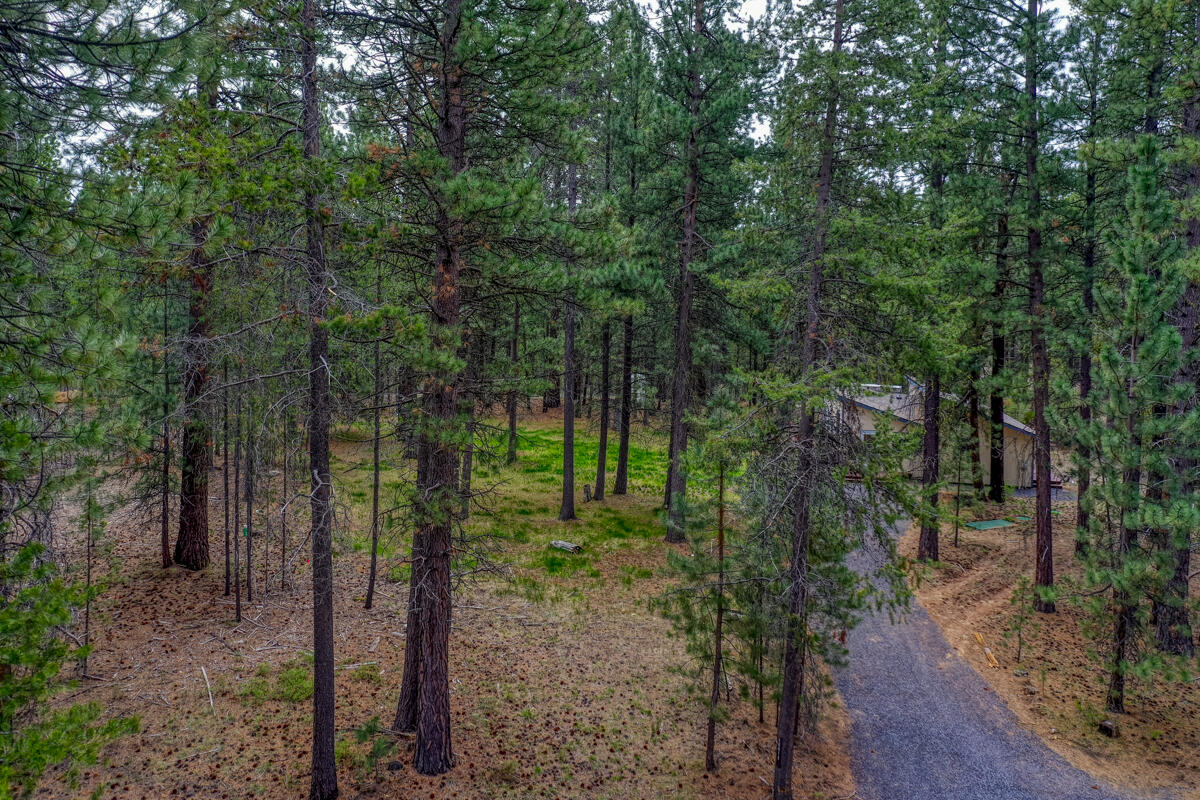 16811 Covina Road Bend, OR 97707 - Photo 26 of 32 DJI_0276