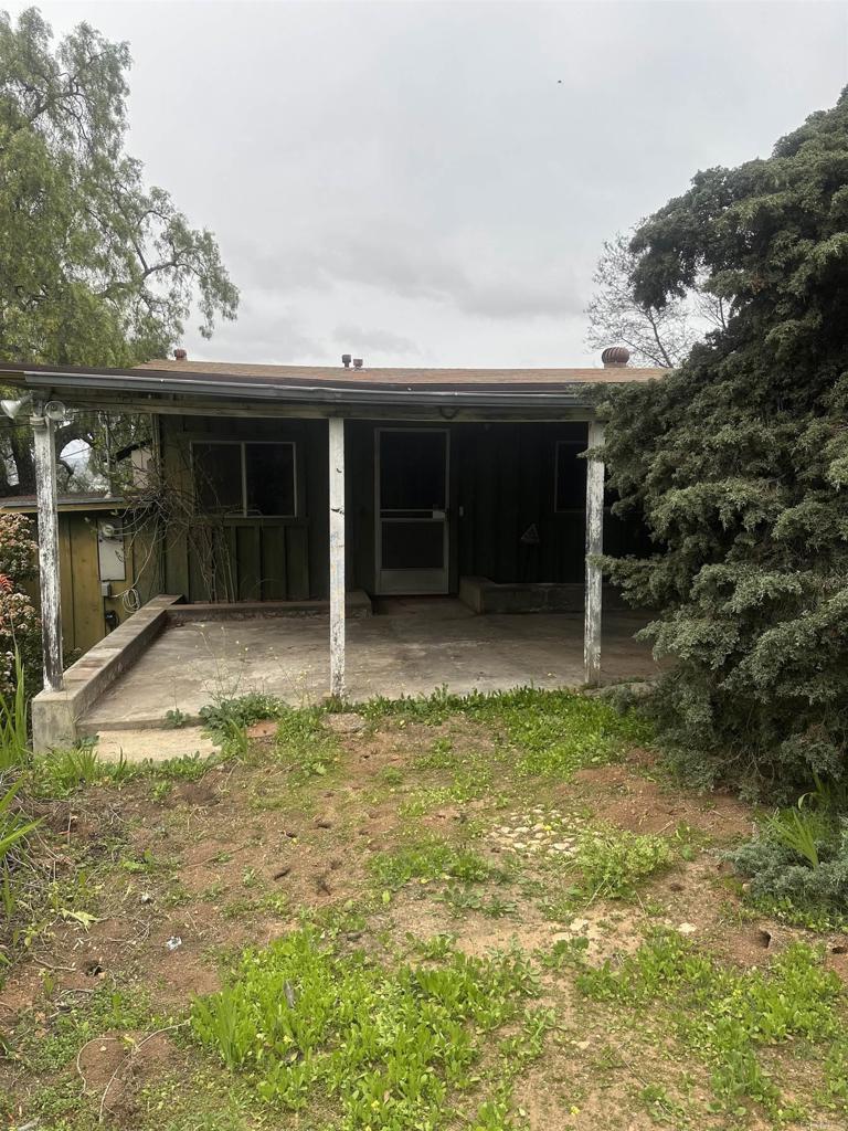 9160 Ivy Lane Spring Valley, CA 91977 - Photo 2 of 3