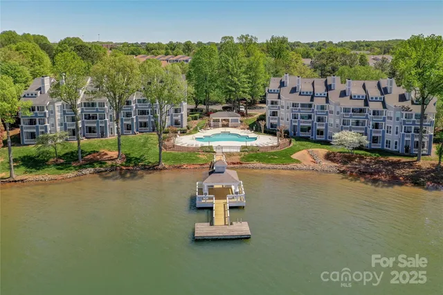 $589,000 | 941 Southwest Drive, Davidson, NC 28036
