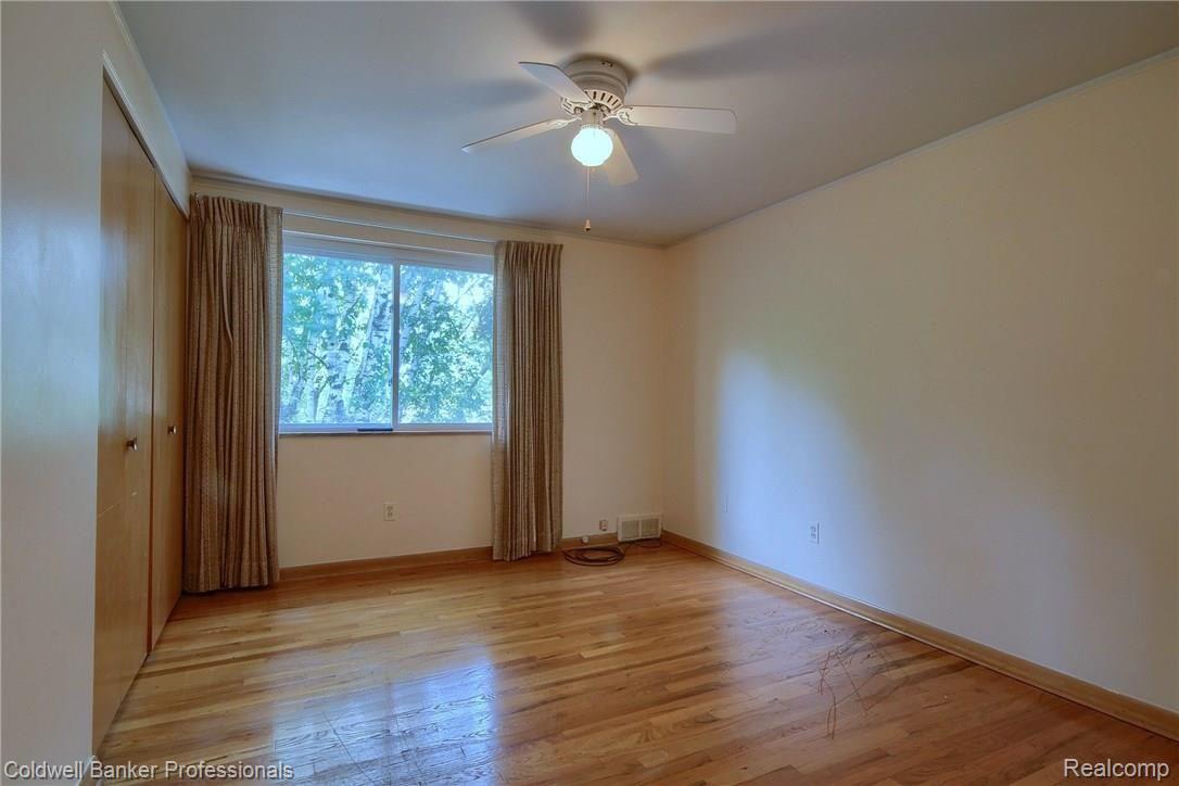 4880 South Merriman Road Wayne, MI 48184 - Photo 18 of 32 2nd_Bedroom.jpg