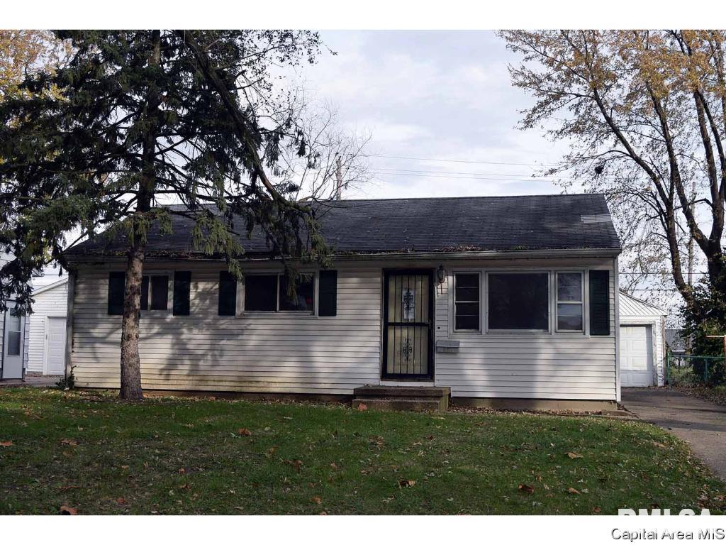 920 South Livingston Street Springfield, IL 62703 - Photo 1 of 20
