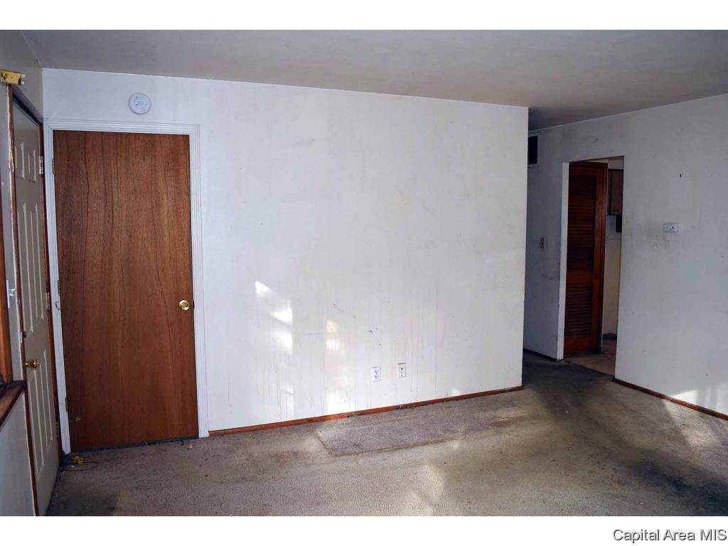 920 South Livingston Street Springfield, IL 62703 - Photo 11 of 20