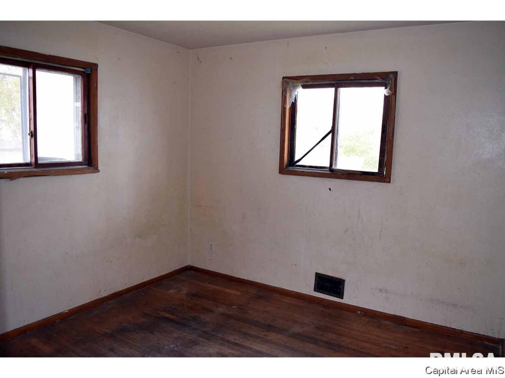 920 South Livingston Street Springfield, IL 62703 - Photo 13 of 20