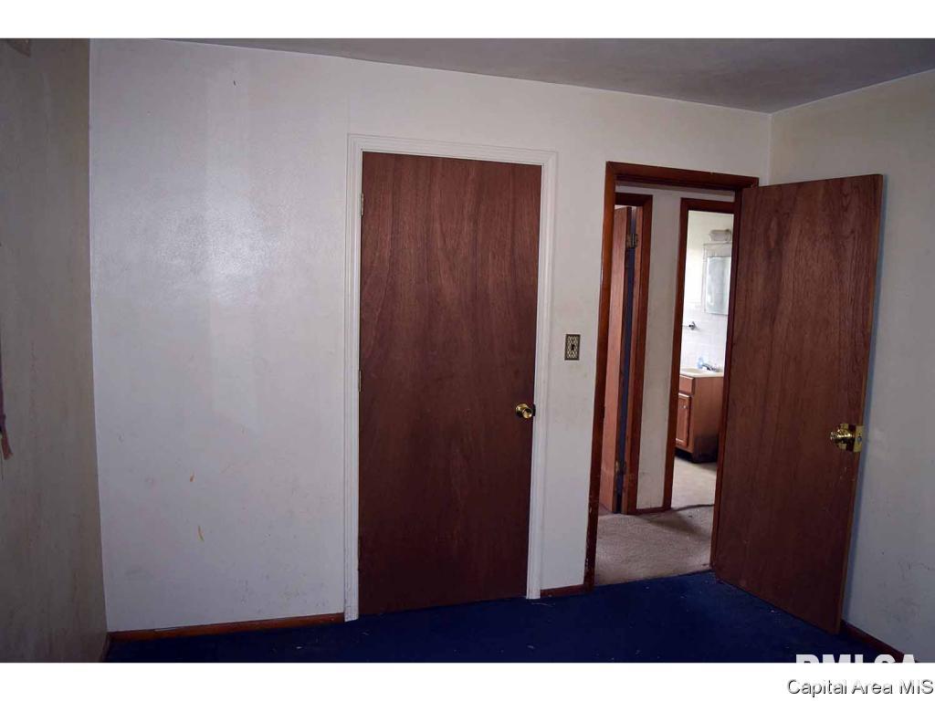 920 South Livingston Street Springfield, IL 62703 - Photo 17 of 20