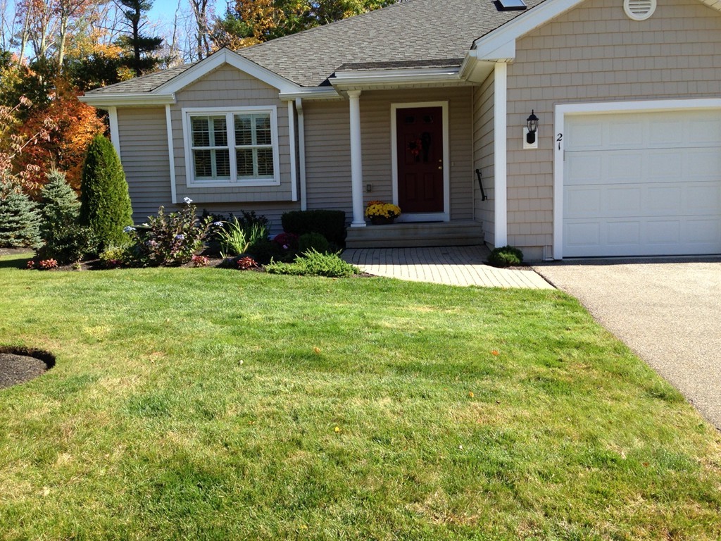 32 Village Road Paxton, MA 01612 - Photo 1 of 4 Gallery Image 1