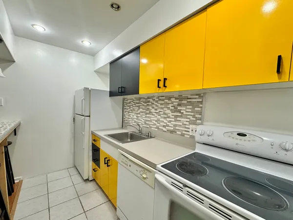 $132,000 | 40 East 9th Street, Unit 512, Chicago, IL 60605