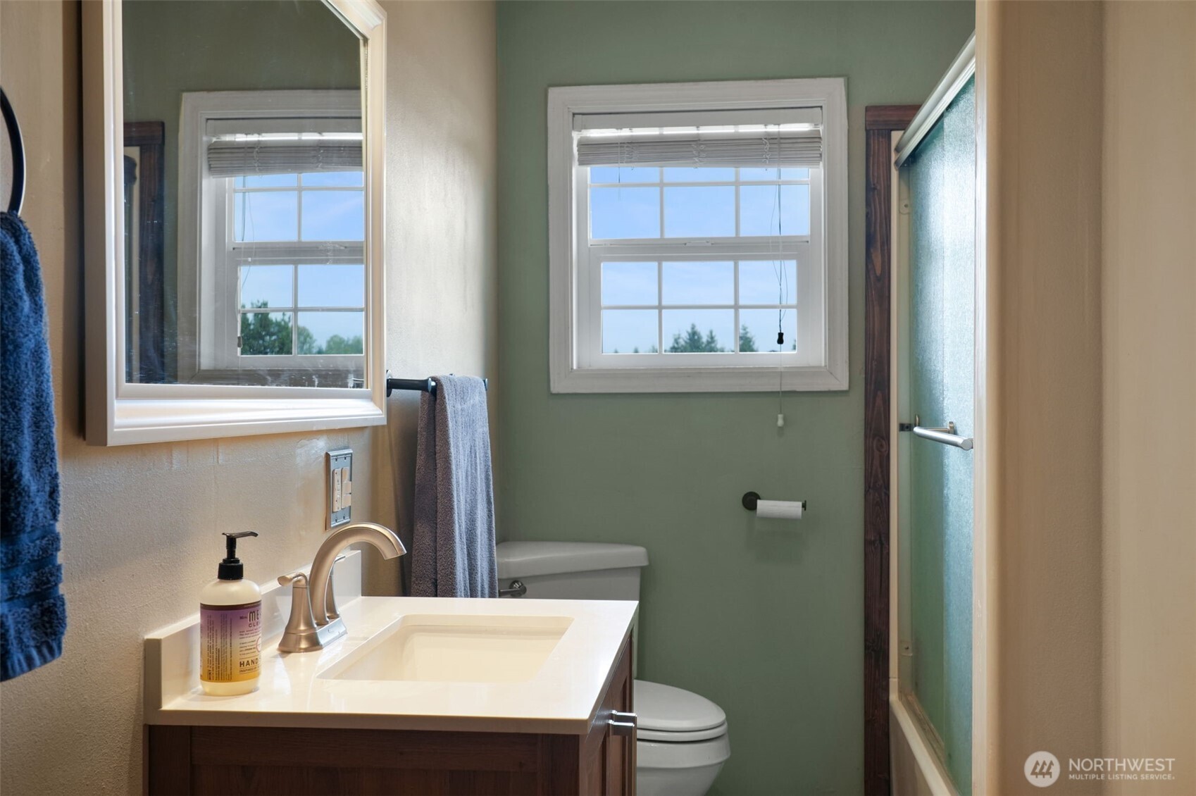 142 Drews Prairie Road Toledo, WA 98591 - Photo 13 of 33 a bathroom with a sink and a toilet