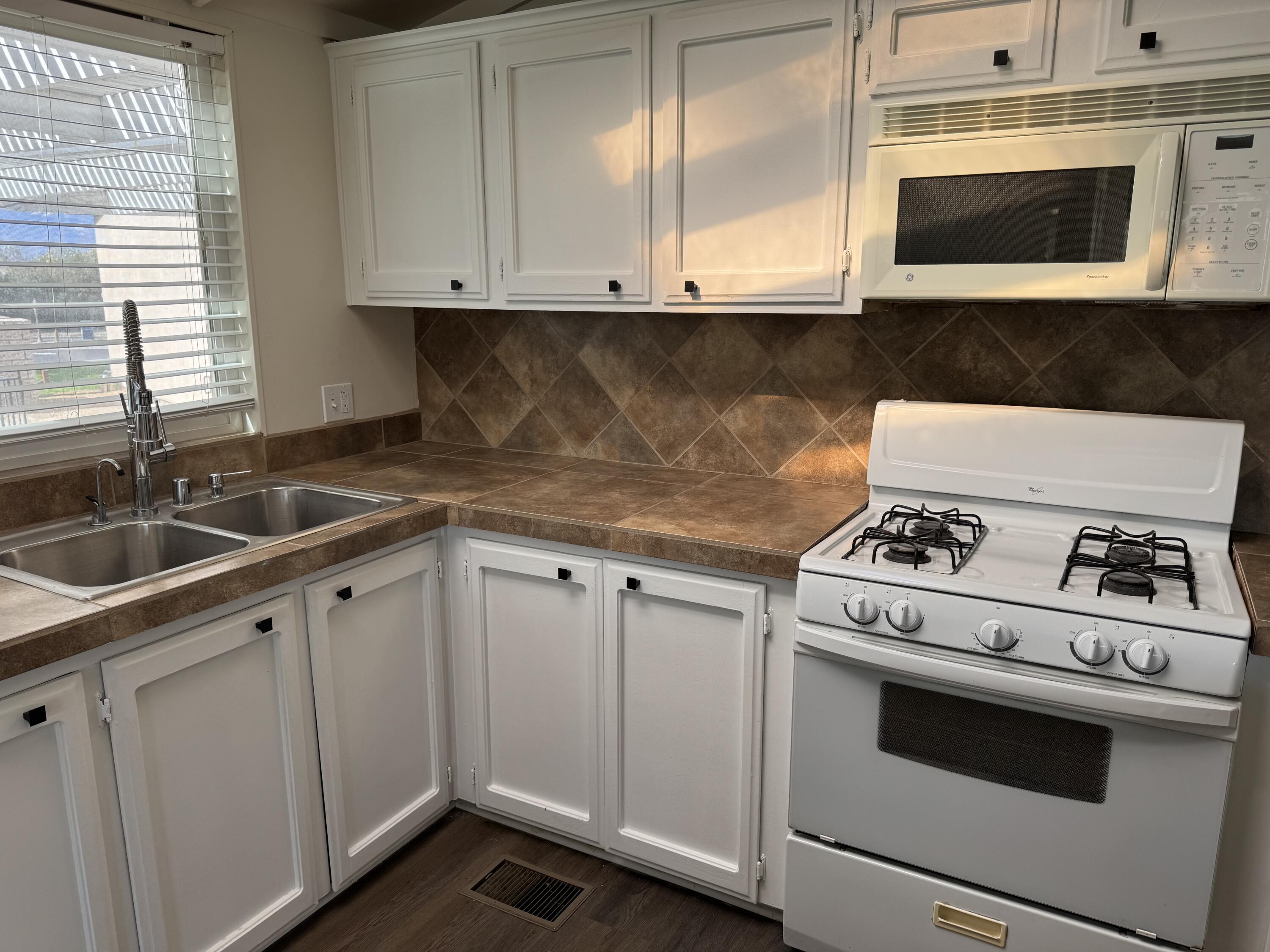 35249 Bandana Road Thousand Palms, CA 92276 - Photo 22 of 36 IMG_0326