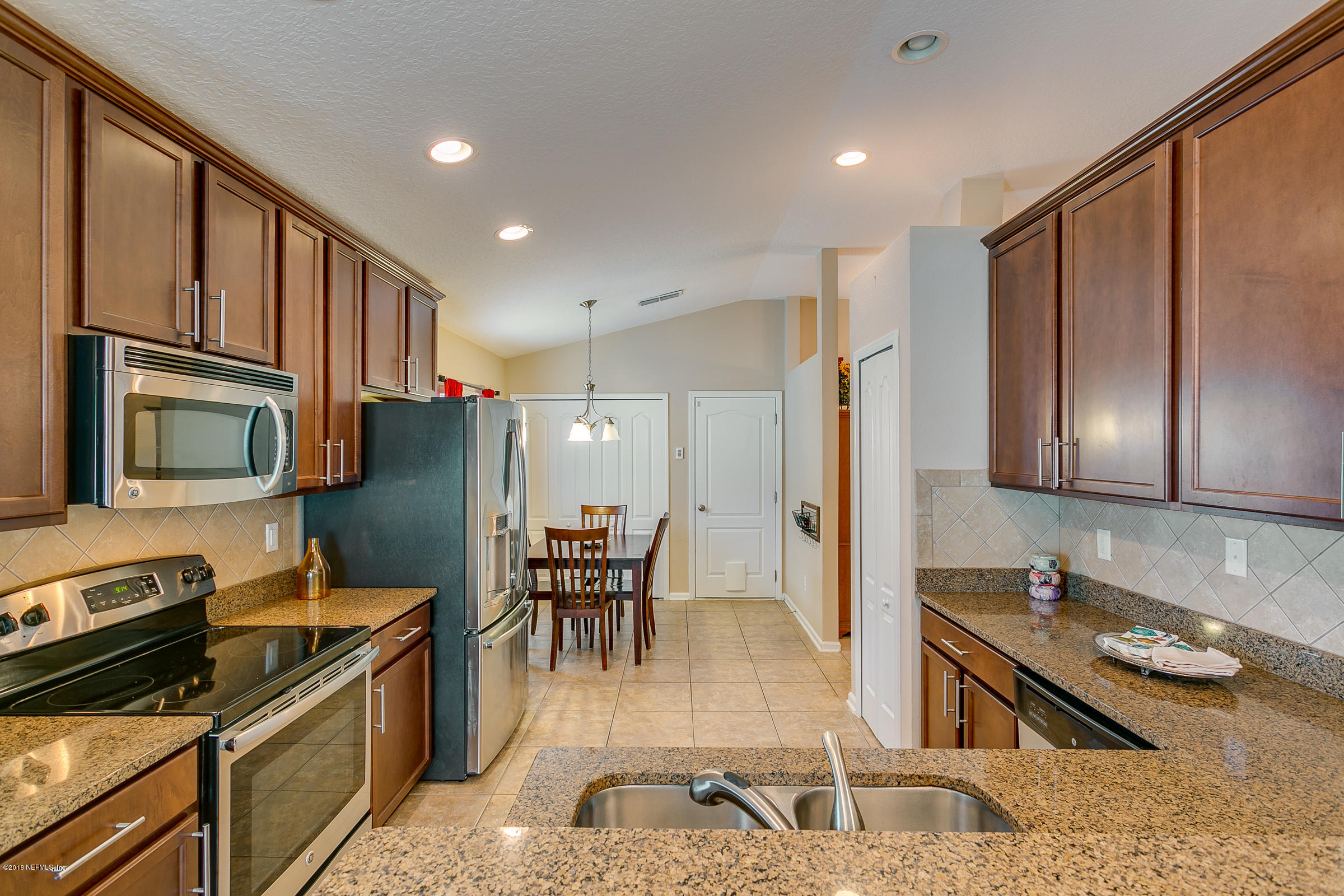 4011 Trail Ridge Road Middleburg, FL 32068 - Photo 7 of 37 10-Kitchen VIew 1