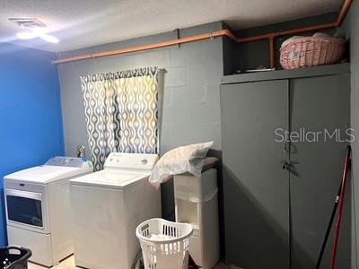 479 Water Road Ocala, FL 34472 - Photo 26 of 31 a bathroom with a sink a toilet and shower