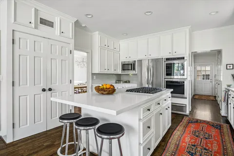 $3,295,000 | 2133 Inwood Drive, Houston, TX 77019