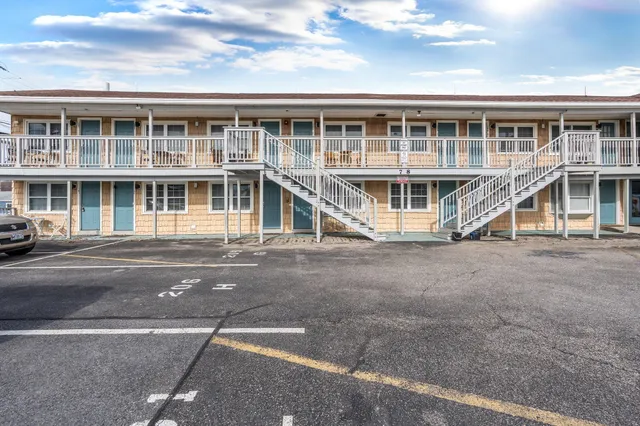 $220,000 | 78 East Grand Avenue, Unit 102, Old Orchard Beach, ME 04064