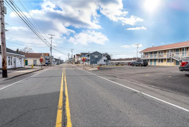 $220,000 | 78 East Grand Avenue, Unit 102, Old Orchard Beach, ME 04064