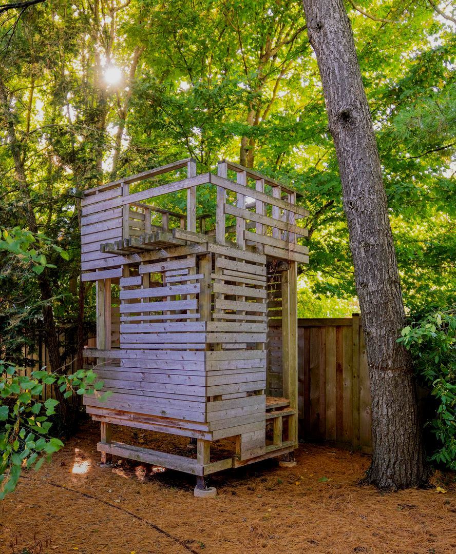 296 White Oak Lane Winnetka, IL 60093 - Photo 38 of 42 a front view of a house with a yard