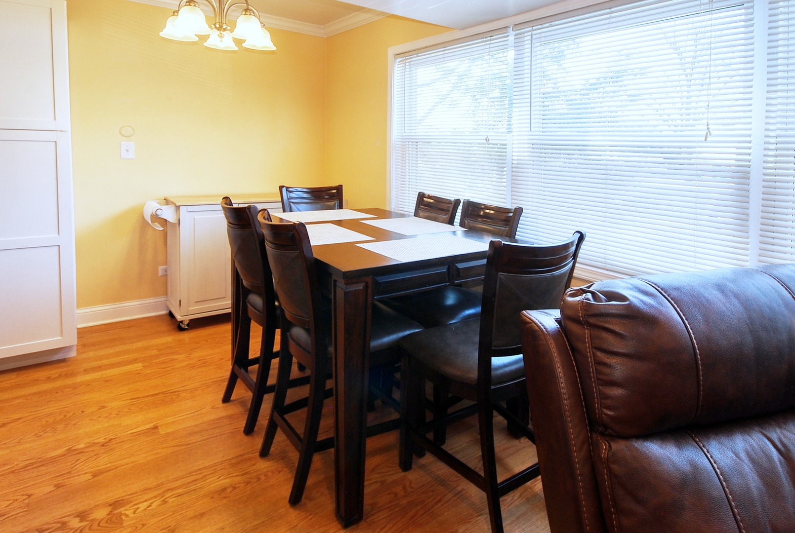 220 Inverrary Lane Deerfield, IL 60015 - Photo 3 of 19 Gallery Image 3