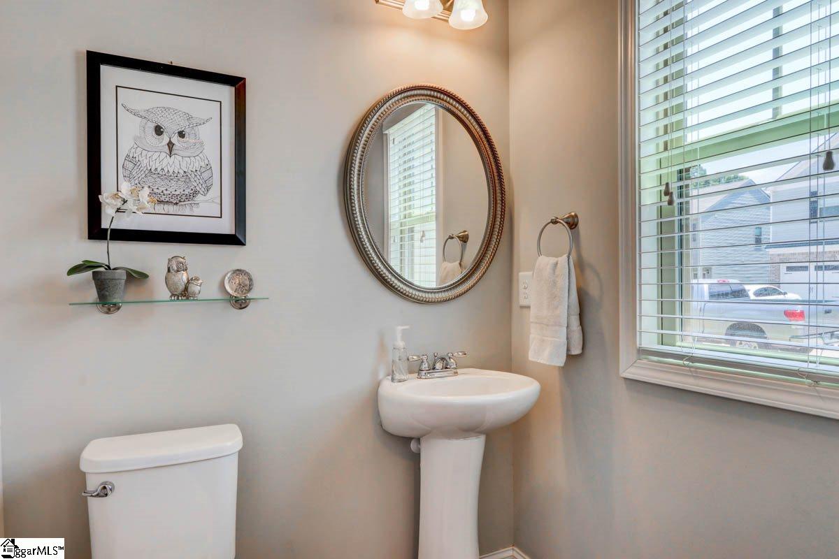 406 Kindletree Way Simpsonville, SC 29680 - Photo 13 of 35 Gallery Image 13