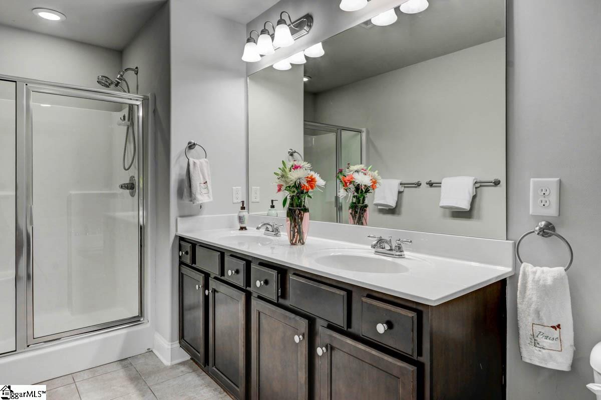 406 Kindletree Way Simpsonville, SC 29680 - Photo 18 of 35 Gallery Image 18