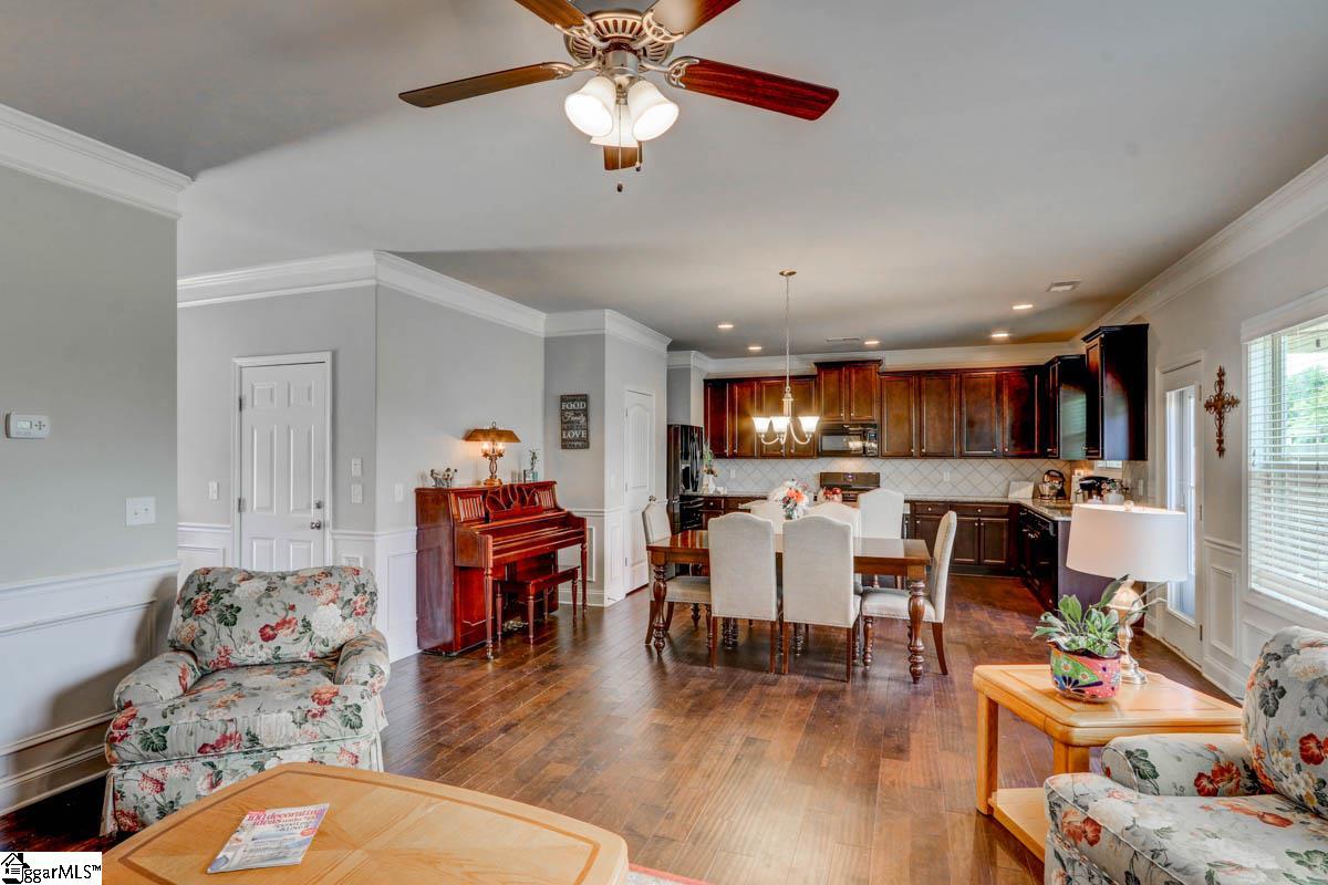 406 Kindletree Way Simpsonville, SC 29680 - Photo 7 of 35 Gallery Image 7
