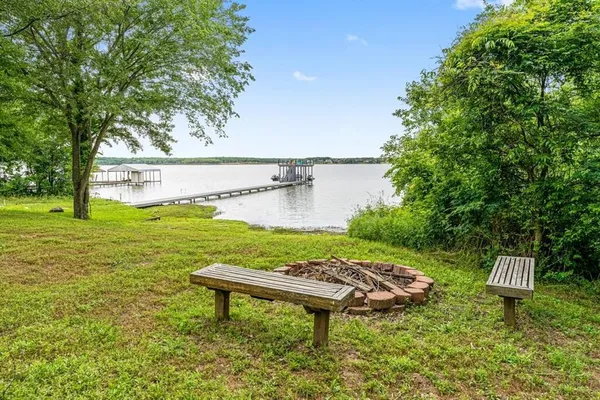 $499,000 | 5510 Ridge Way, Malakoff, TX 75148