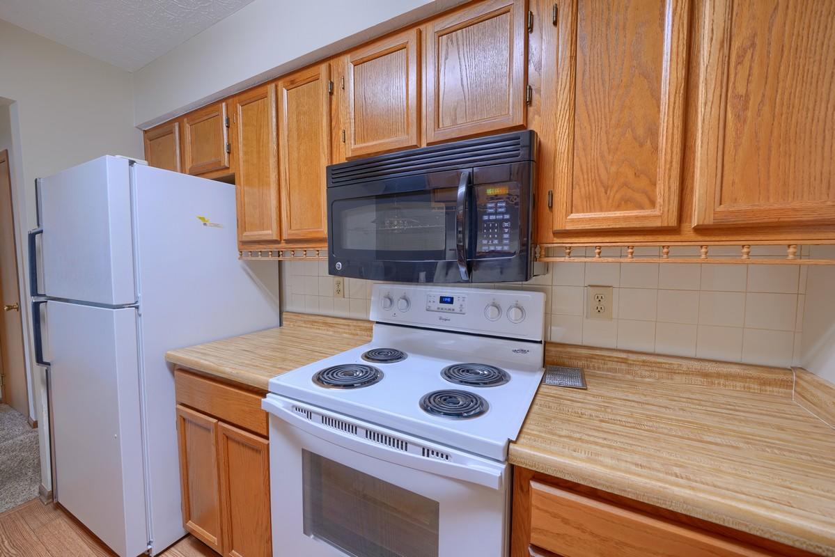 5885 Beechcroft Road, Unit 101 Columbus, OH 43229 - Photo 11 of 26 Gallery Image 11
