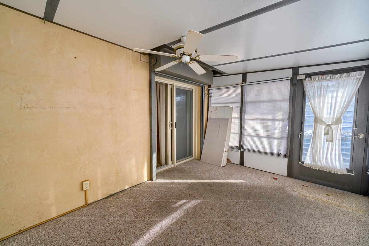 5885 Beechcroft Road, Unit 101 Columbus, OH 43229 - Photo 22 of 26 Gallery Image 22