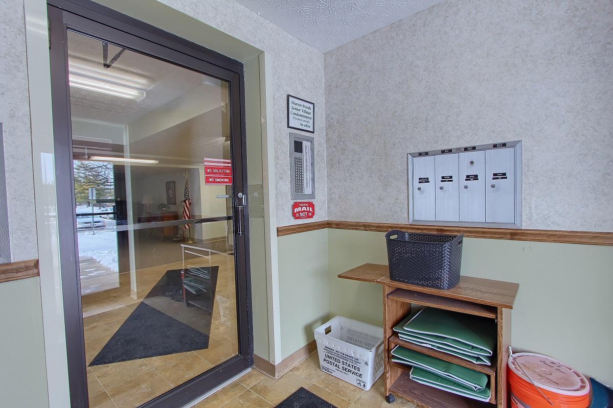 5885 Beechcroft Road, Unit 101 Columbus, OH 43229 - Photo 25 of 26 Gallery Image 25