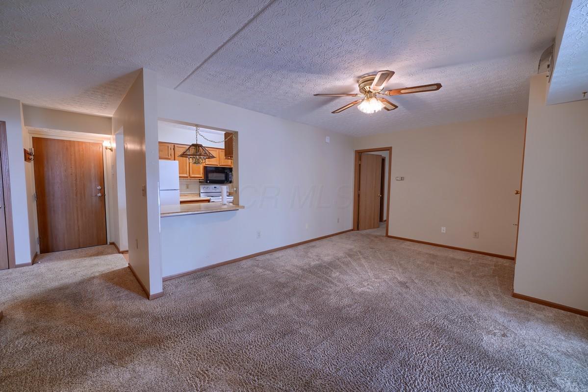 5885 Beechcroft Road, Unit 101 Columbus, OH 43229 - Photo 7 of 26 Gallery Image 7