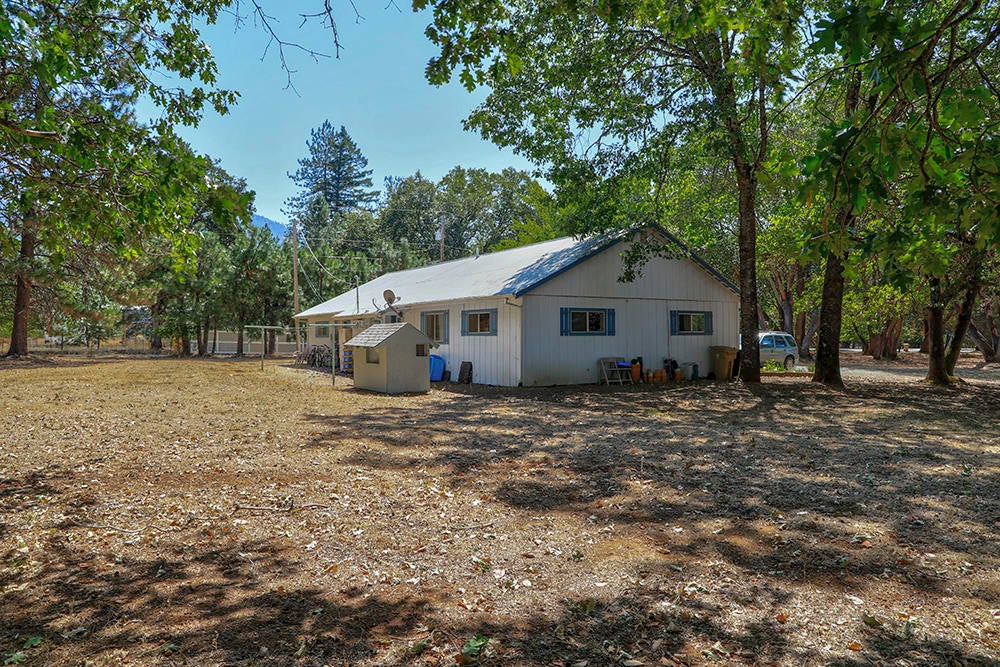 390 Boyer Road Grants Pass, OR 97526 - Photo 28 of 43 28