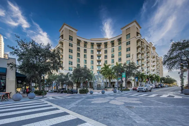 $400,000 | 610 Clematis Street, Unit 102, West Palm Beach, FL 33401