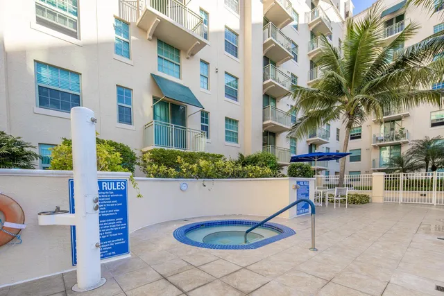 $400,000 | 610 Clematis Street, Unit 102, West Palm Beach, FL 33401