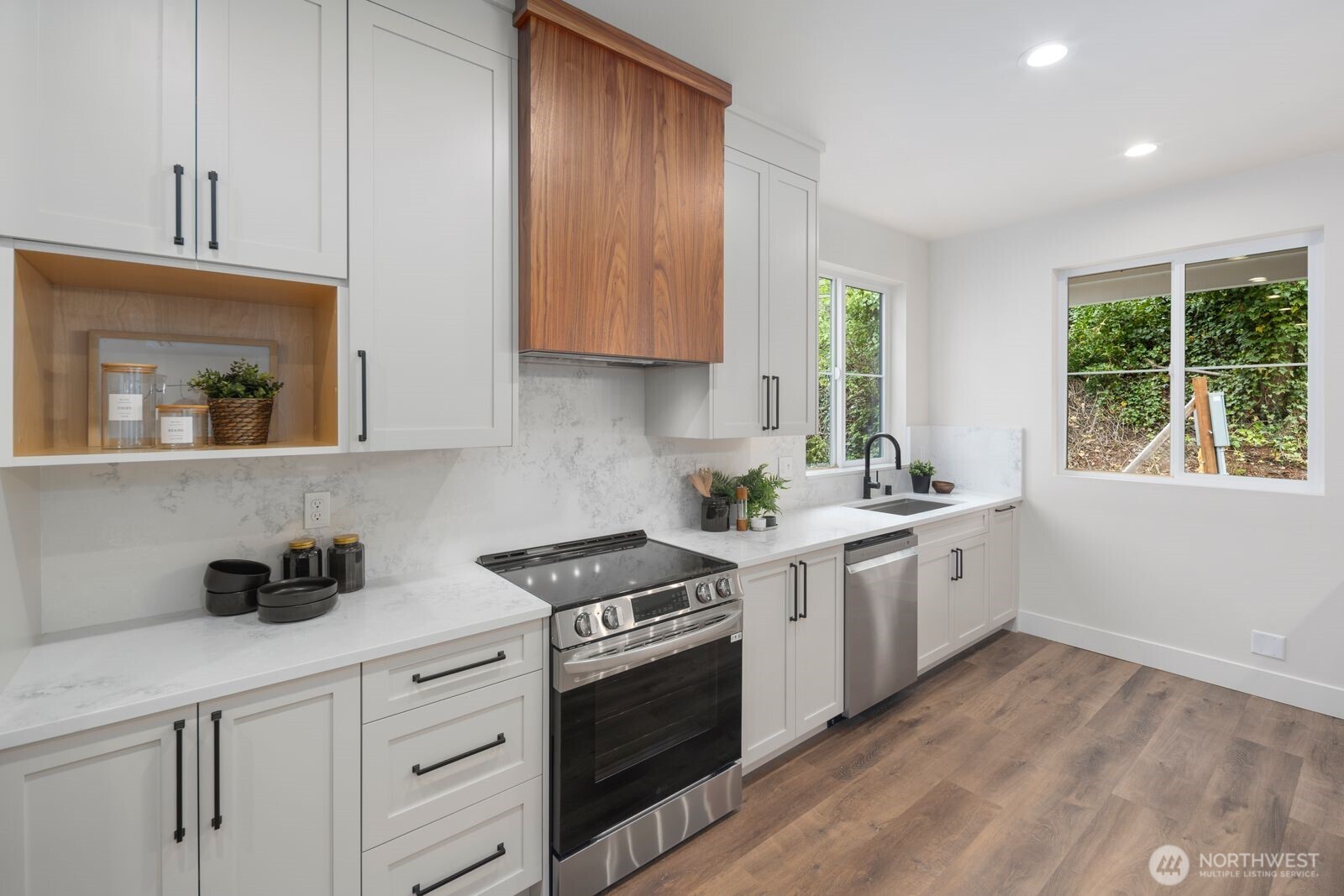9434 Olson Place Southwest Seattle, WA 98106 - Photo 10 of 37
