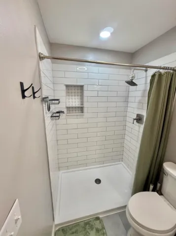 $250,000 | 34394 Goldenrod Court, Unit END, Round Lake, IL 60073