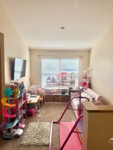 $250,000 | 34394 Goldenrod Court, Unit END, Round Lake, IL 60073