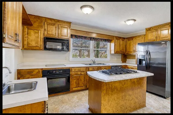 $430,000 | 132 Kare Fre Boulevard, West Union, SC 29696